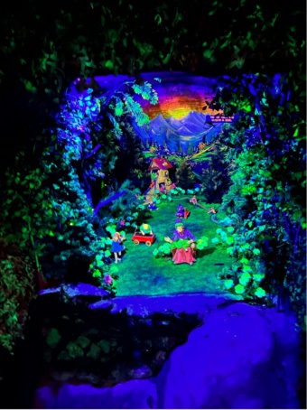 Finding Nirvana in Rock City’s Psychedelic Caverns